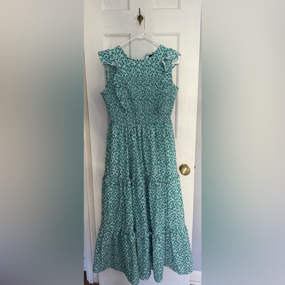 Nursing Queen Floral Sleeveless Maxi Dress